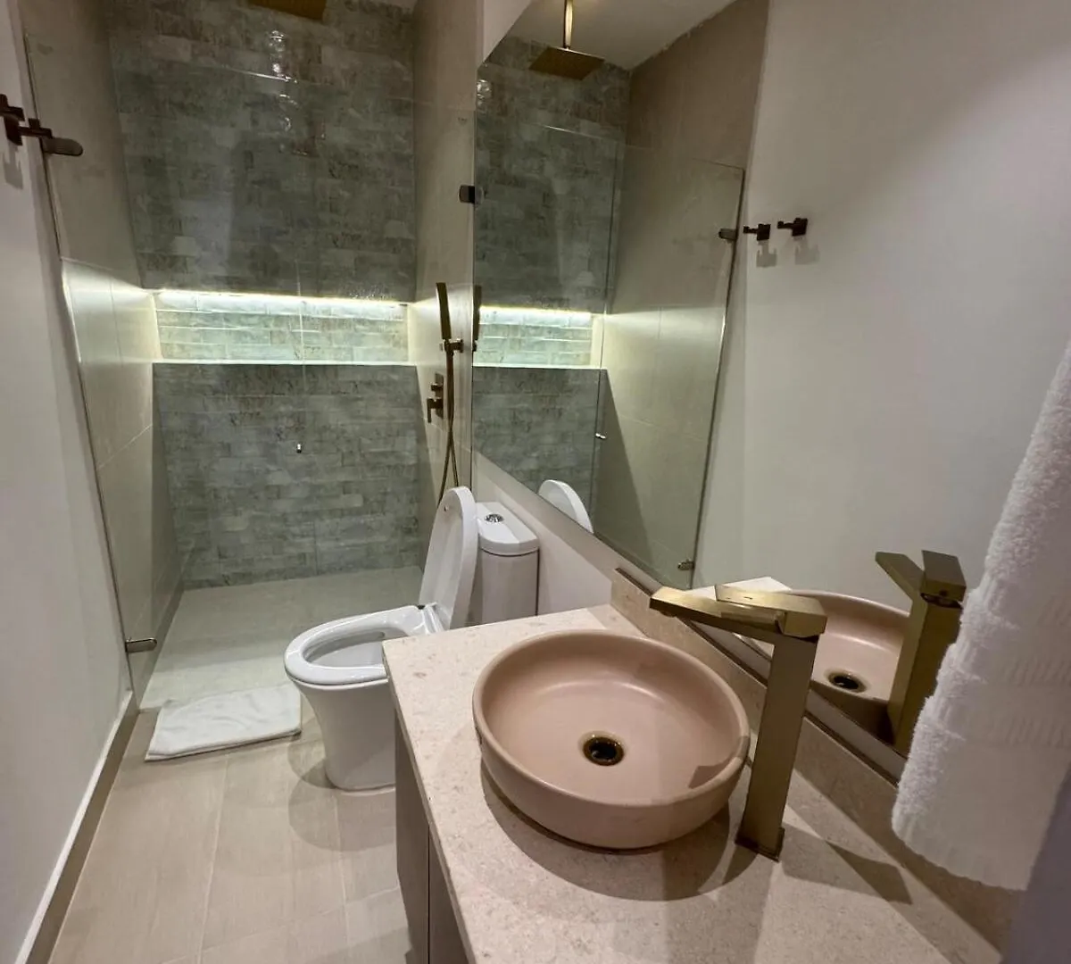 Apartment Comfort Retreat In Bocagrande Cartagena Colombia